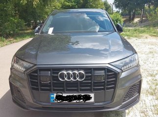 У Мукачеві штрафуть водіїв, які паркуються на зелених зонах