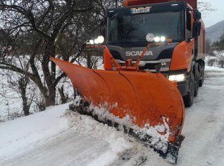 На гірські дороги в області вийшла спецтехніка