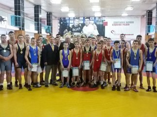 Юні закарпатські спортсмени здобули перше місце на чемпіонаті України з греко-римської боротьби