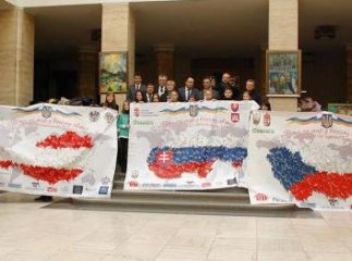 Закарпатські діти долучились до міжнародного проекту "Діти за мир у всьому світі"