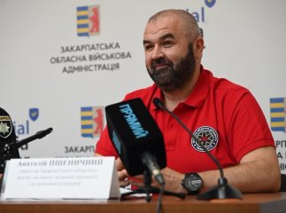 Зеленський присвоїв лікарю із Закарпаття звання «Заслужений лікар України»
