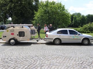Батько та син збираються за 20 місяців об’їхати весь світ
