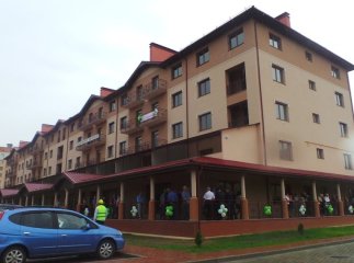 В Ужгороді урочисто відкрили багатоповерхівку, яка може витримати землетрус шкалою 7 балів