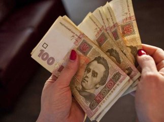 Жінки отримають нову допомогу: кому дадуть гроші та іншу підтримку