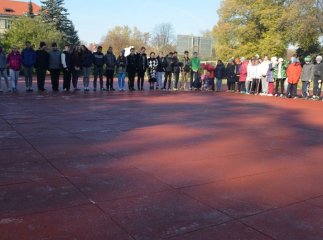 В Ужгородській ЗОШ №3 відкрили новий спортивний майданчик