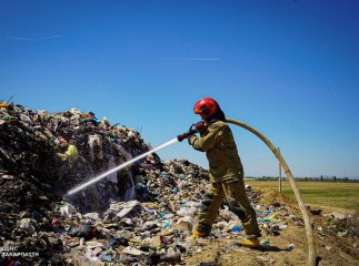 Під Ужгородом знову зайнялося сміттєзвалище