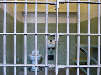 Прокуратура виявила, що у Закарпатській установі виконання покарань не дотримуються норм жилої площі для ув’язнених