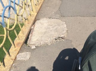 "Небезпечний для дітей": мукачівці скаржаться на стан мосту