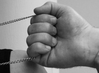 Мукачівська міліція затримала грабіжника, що зривав з жінок золоті прикраси