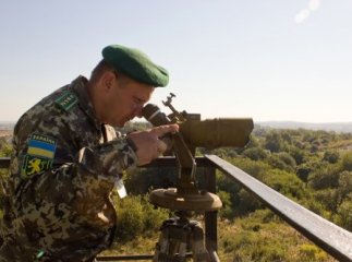Прикордонникам за допомогою переносного тепловізійного пристрою вдалося виявити порушників