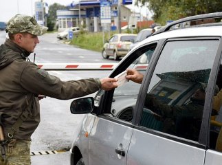 У Держприкордонслужбі назвали причину масового повернення українців з-за кордону