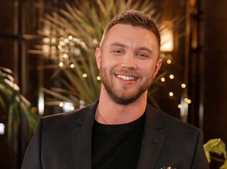 11 випуск шоу "Холостяк": невже троянду не отримає ніхто та несподівана поява колишньої учасниці