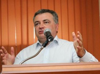 Володимир Смоланка зняв свою кандидатуру на користь Павла Чучки