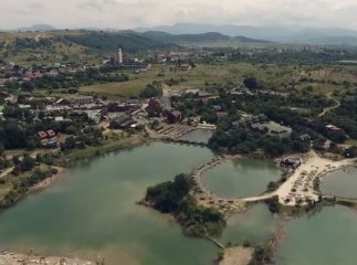 Чоловік незаконно привласнив землю біля озера у Солотвині