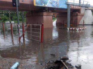 В Ужгородській міськраді пояснили, чому після зливи місто перетворилося на озеро