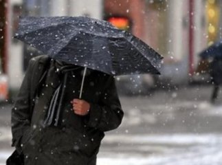 Слабкий дощ та мокрий сніг: детальний прогноз погоди на тиждень