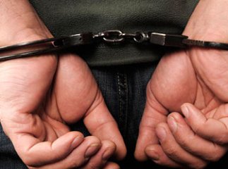 У домівках двох жителів Іршавщини правоохоронці знайшли зброю