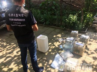 Закарпатець продавав у своєму ресторані небезпечний алкоголь