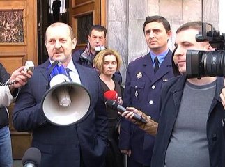 Головний міліціонер Закарпаття закликав підлеглих не виконувати будь-яких протиправних наказів та прохань сепаратистів