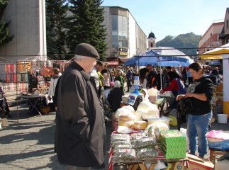У Хусті розпочався фестиваль меду та вина «Срібні джерела»