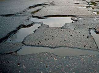 Сільські голови Виноградівщини скаржаться на погані дороги