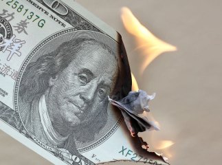 Українці й далі скаржаться на обмінники: що наразі трапилось з обміном доларів