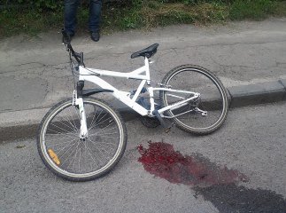 П’яний 20-річний водій на своєму автомобілі збив на смерть 12-річного хлопця