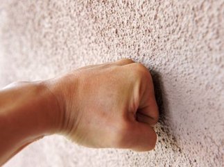 23-річний житель Чинадієва має великі неприємності через удар односельця в обличчя