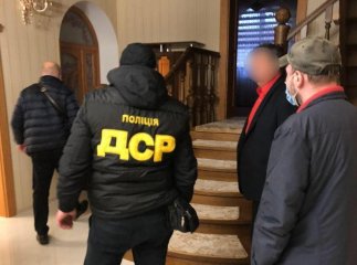 Голові однієї із ОТГ Мукачівщини та двом його спільникам обрано запобіжні заходи