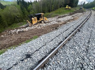 Пасажирів доставлятимуть автобусними трансферами: Укрзалізниця терміново звернулась до людей