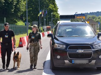Система Шлях для виїзду за кордон: озвучено новину
