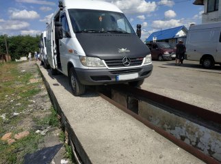 Через контрабанду два водії втратили свої авто