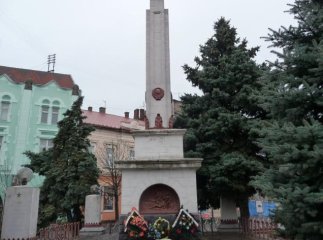 Із центру Мукачева хочуть перенести пам’ятник загиблим воїнам