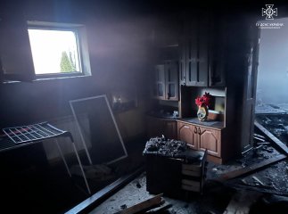 У Берегові горів будинок. Рятувальники розповіли подробиці У Берегові горів будинок. Рятувальники розповіли подробиці