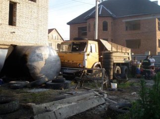 Чоловік ледь не загинув від вибуху цистерни (ФОТО)