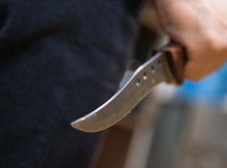 Чоловік ударом ножа в спину намагався вбити дружину. Жінка в реанімації у важкому стані