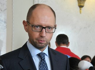 ЯЦЕНЮК ВІДМОВИВ ЯНУКОВИЧУ НА ПРОПОЗИЦІЮ ОЧОЛИТИ УРЯД