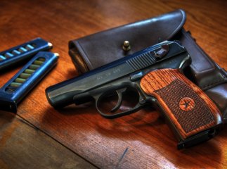 21-річного закарпатця затримали із пістолетом. Юнак каже, що зброю купив у Росії