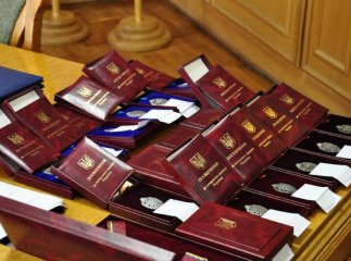 Президент Петро Порошенко нагородив закарпатських військових державними нагородами