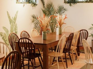 У Мукачеві вночі підпалили популярне кафе: відео з камер спостереження