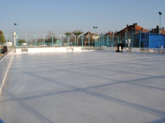 Мукачівська ковзанка вже майже готова, організатори обіцяють приємні сюрпризи (ФОТО)