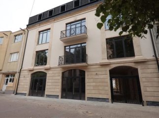 Здається в оренду сучасне приміщення на 2 поверсі в центрі Мукачева