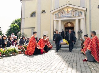 У Мукачеві поховали військового, який із перших днів війни був на фронті У Мукачеві поховали військового, який із перших днів війни був на фронті