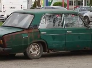 Покинуті автівки заполонили ужгородські подвір’я (ВІДЕО)