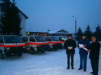 Угорська компанія подарувала Закарпаттю 4 швидкі допомоги та пожежну машину
