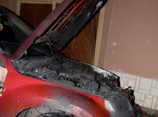 Цієї ночі у Досах спалили автомобіль начальнику ужгородського ВБНОН Василю Швардаку (ФОТО,ВІДЕО)