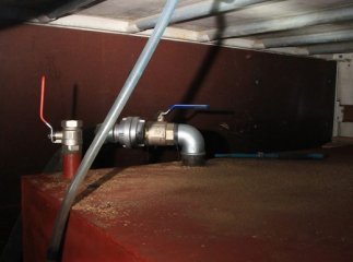 CБУ "накрила" злочинців, які перекачували "солярку" з нафтопроводу