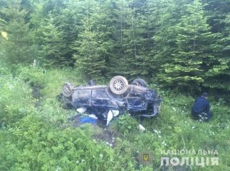 Водія відкинуло на кілька метрів: з’явились фото з місця жахливої ДТП