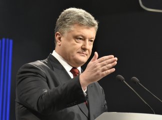 Петро Порошенко зустрівся з ужгородцями у центрі міста