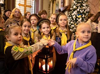 В Ужгороді отримали Вифлеємський вогонь миру